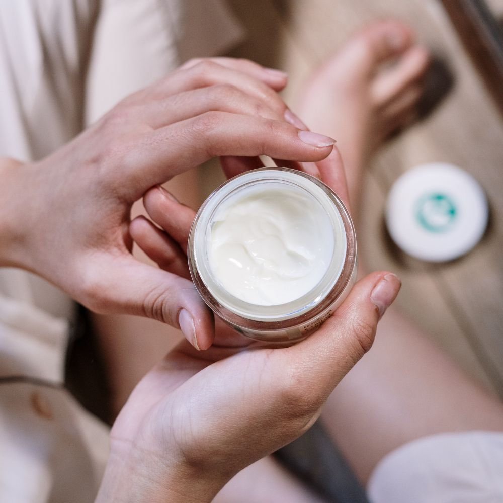 How To Use Hyaluronic Acid and Niacinamide For Glowing, Dewy Skin Keep It Simple Lovely